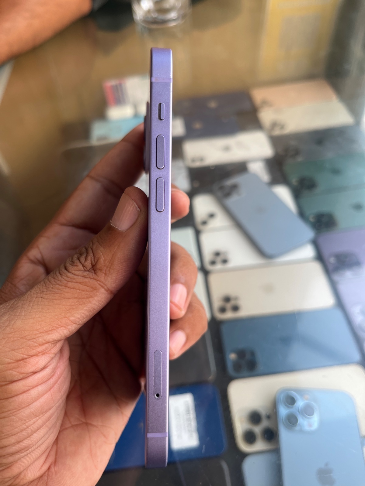 iPhone 12 · 64GB - photo 3