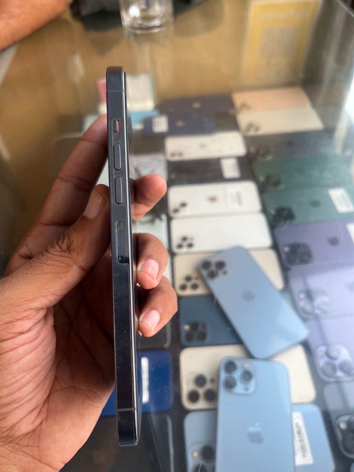 iPhone 13 Pro · 256GB - photo 2