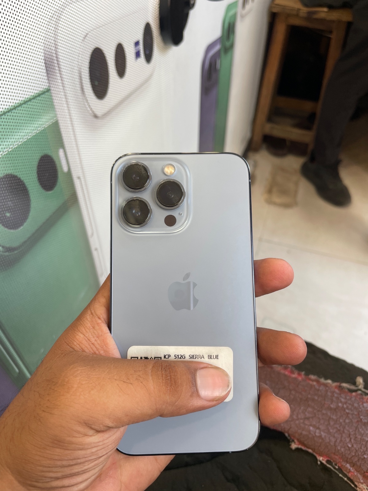 iPhone 13 Pro · 512GB - photo 1
