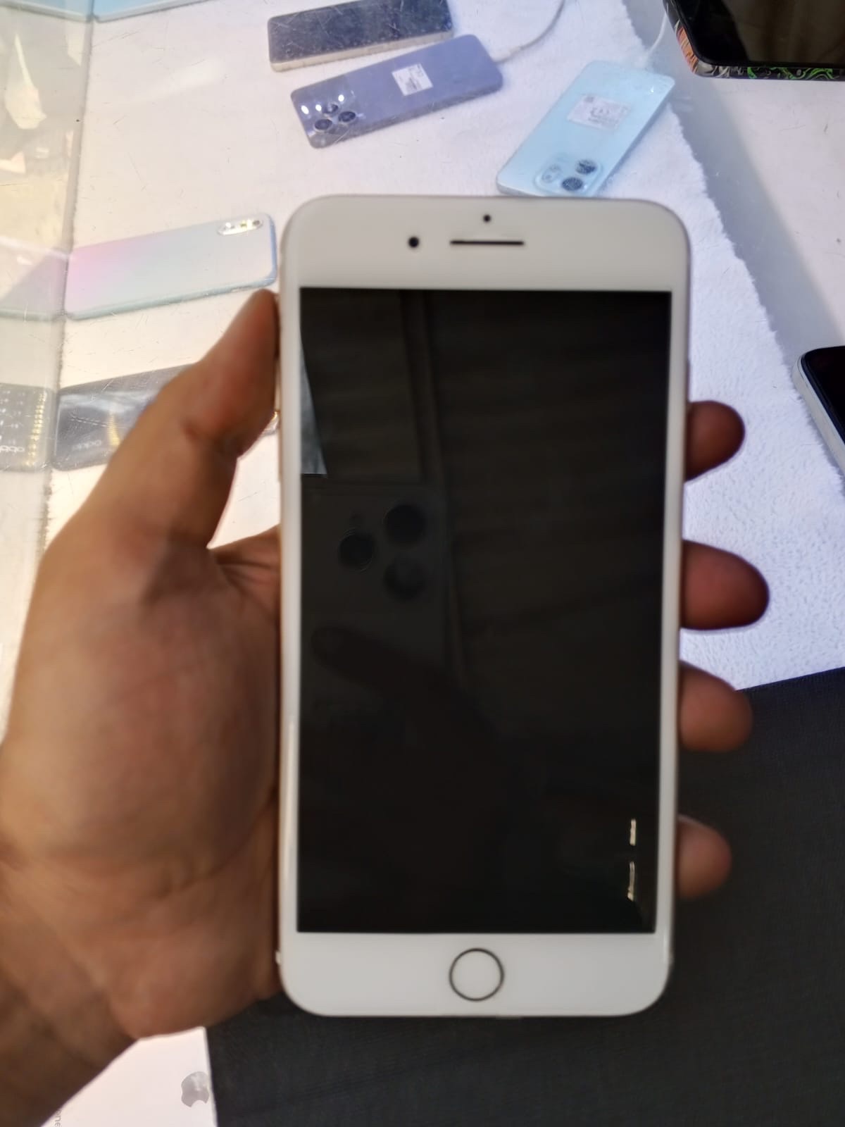 iPhone 7 Plus · 32GB - photo 4