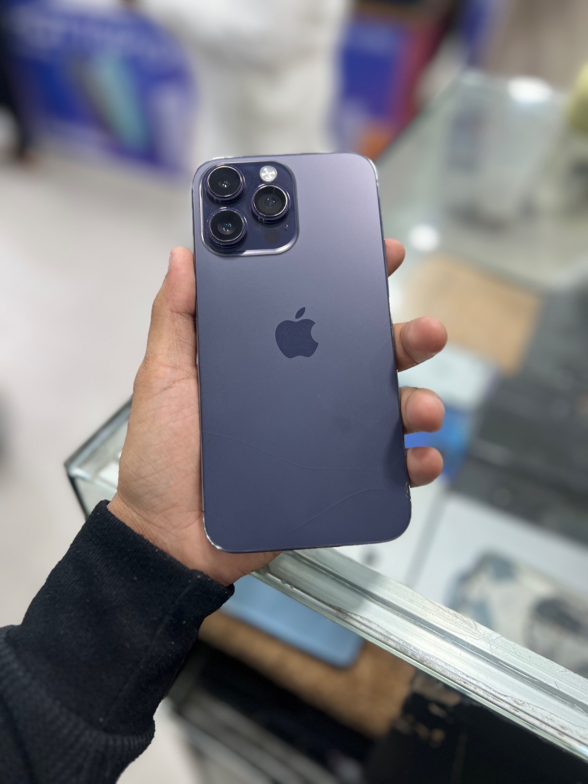 iPhone 14 Pro Max · 128GB - photo 1