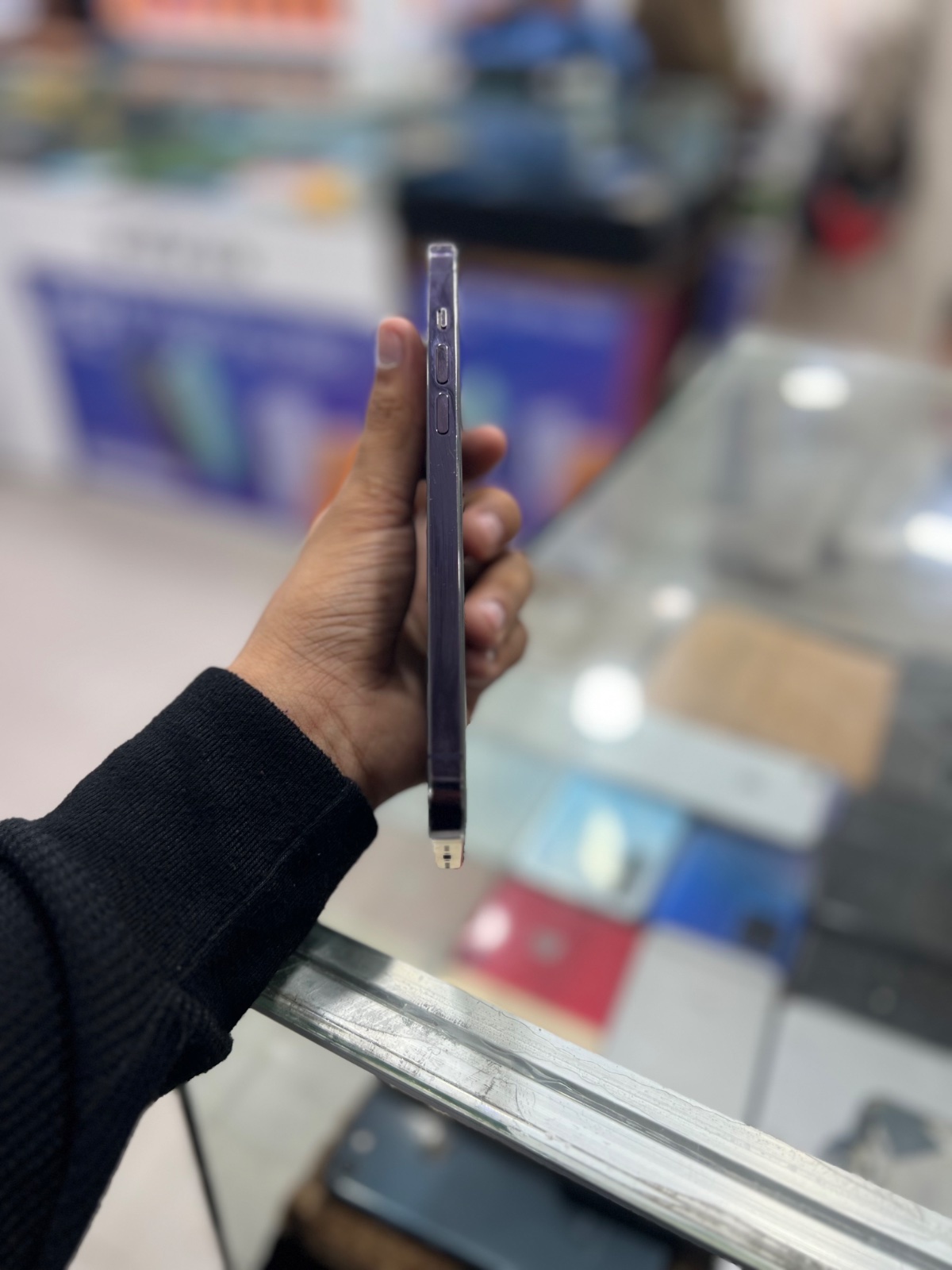 iPhone 14 Pro Max · 128GB - photo 3