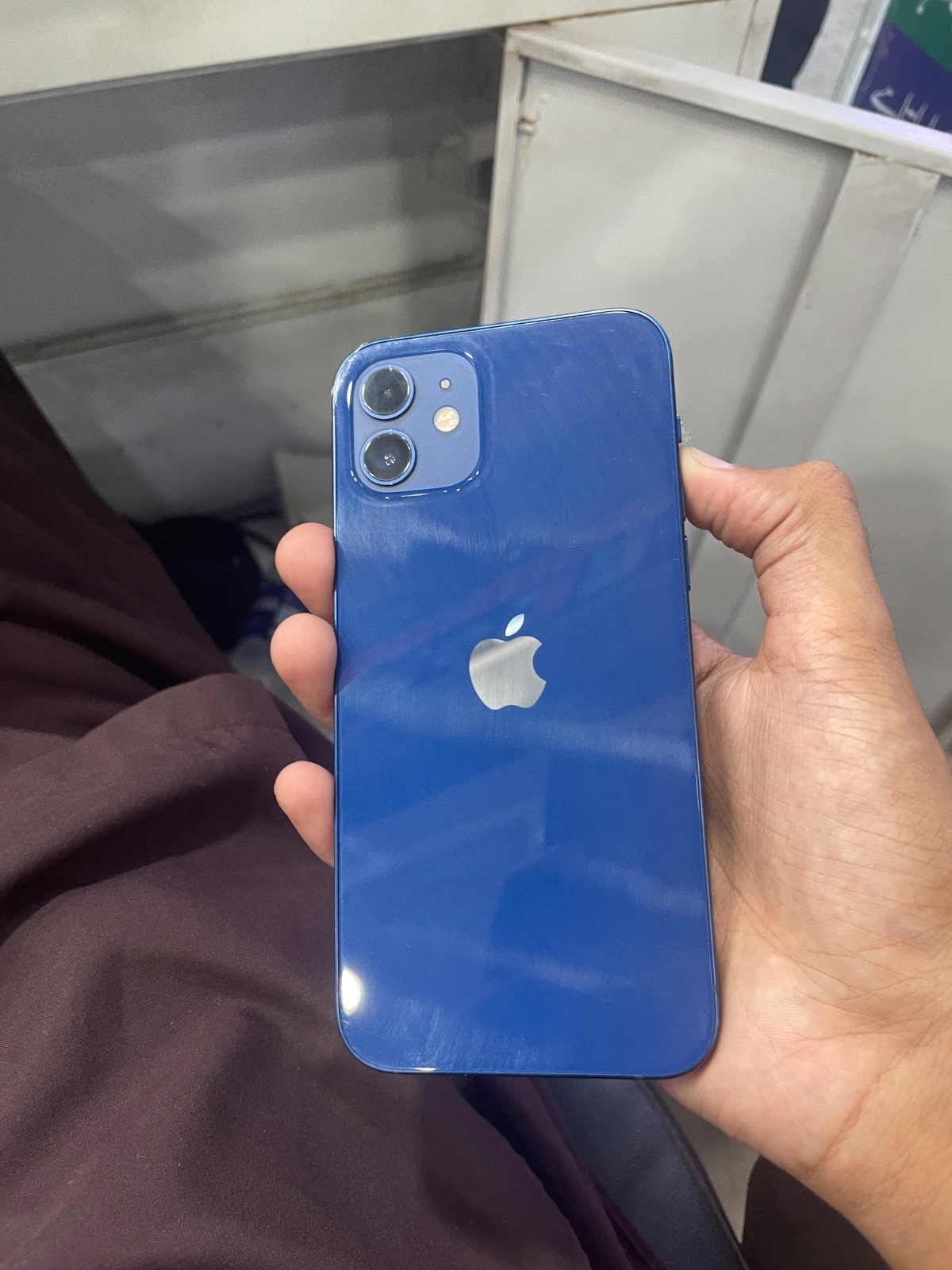 iPhone 12 · 64GB - photo 2