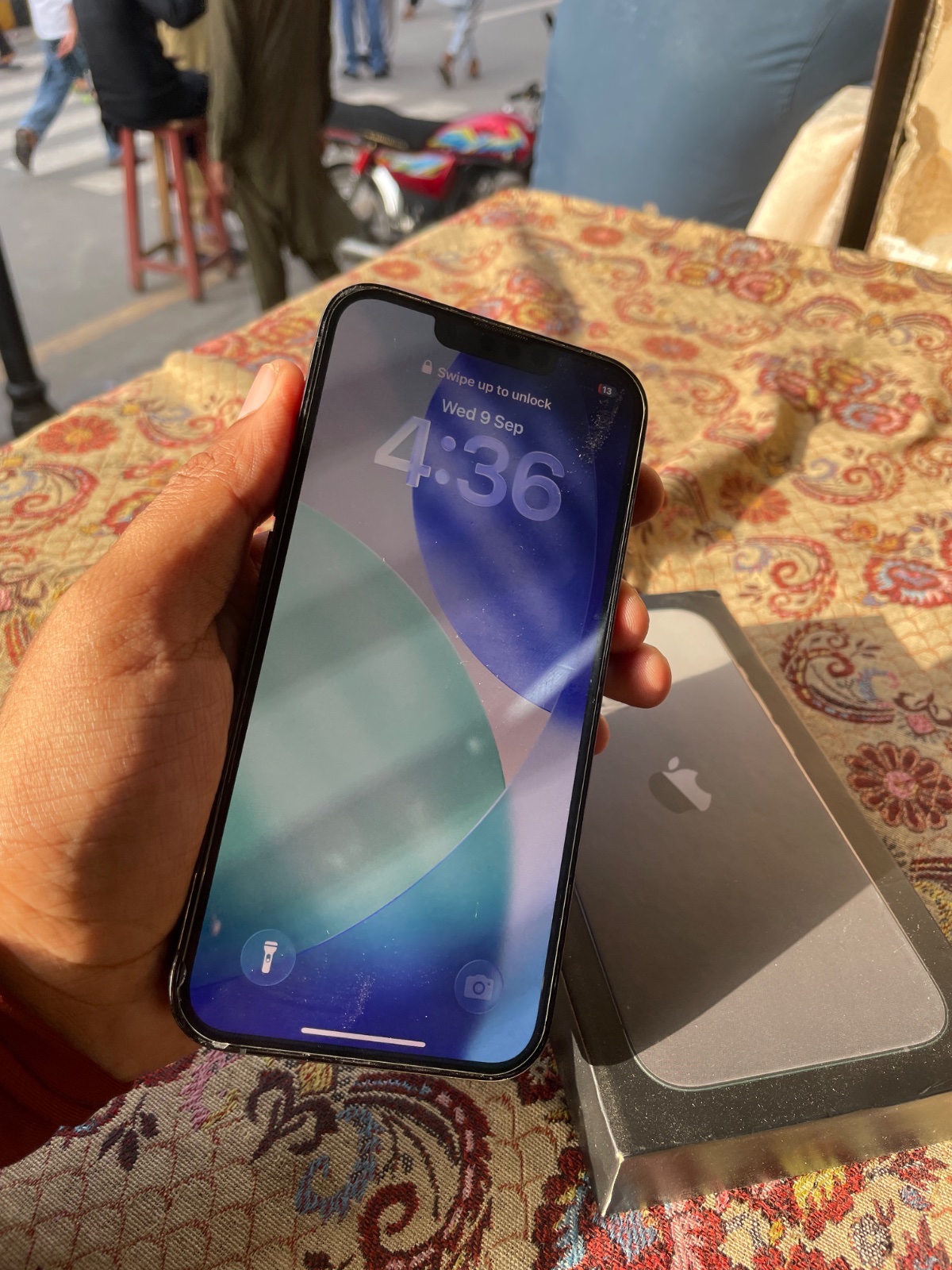 iPhone 13 Pro · 128GB - photo 2