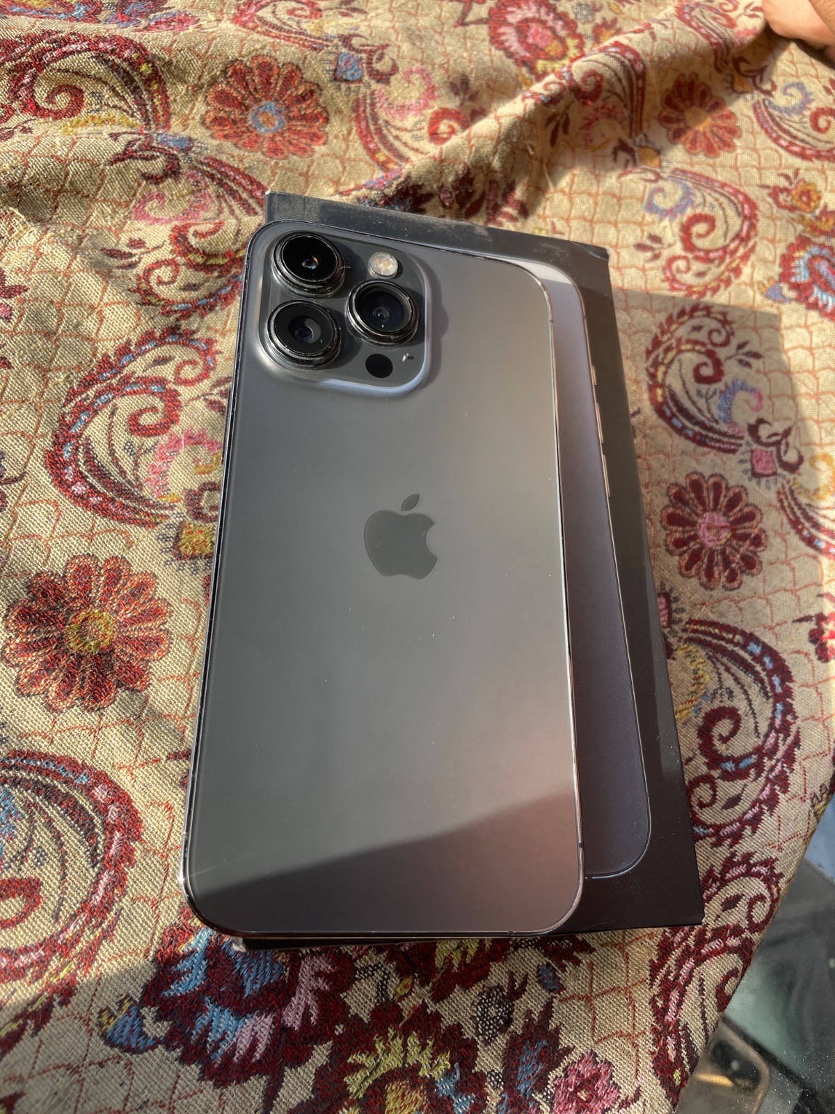 iPhone 13 Pro · 128GB - photo 1