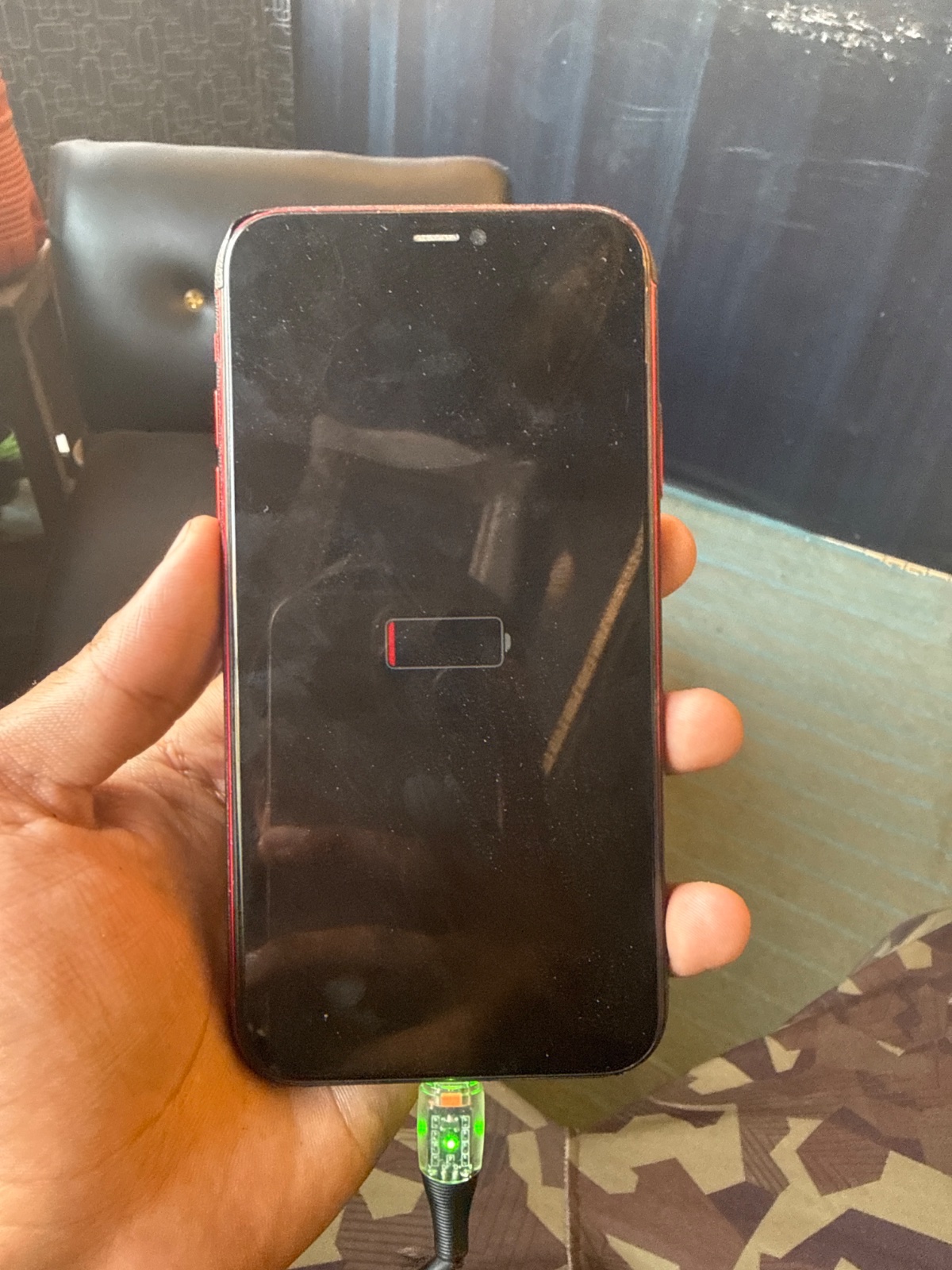 iPhone 11 · 128GB - photo 2