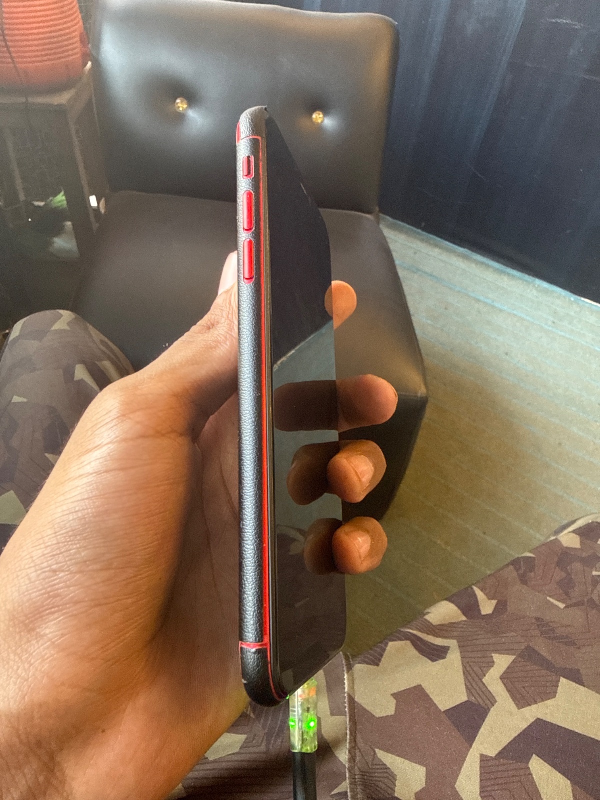 iPhone 11 · 128GB - photo 4
