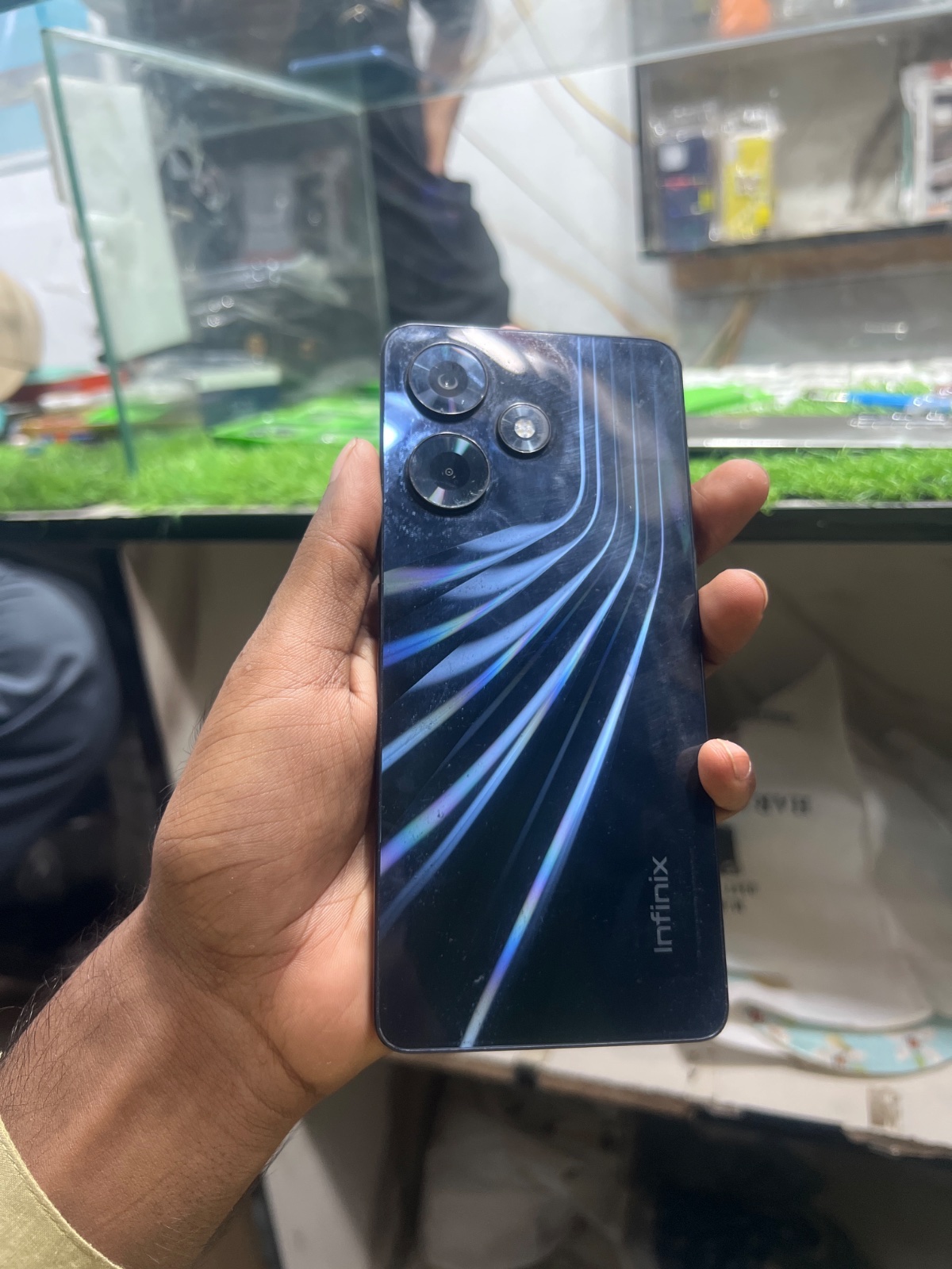 Infinix Hot 30 Play · 8GB / 128GB - photo 1