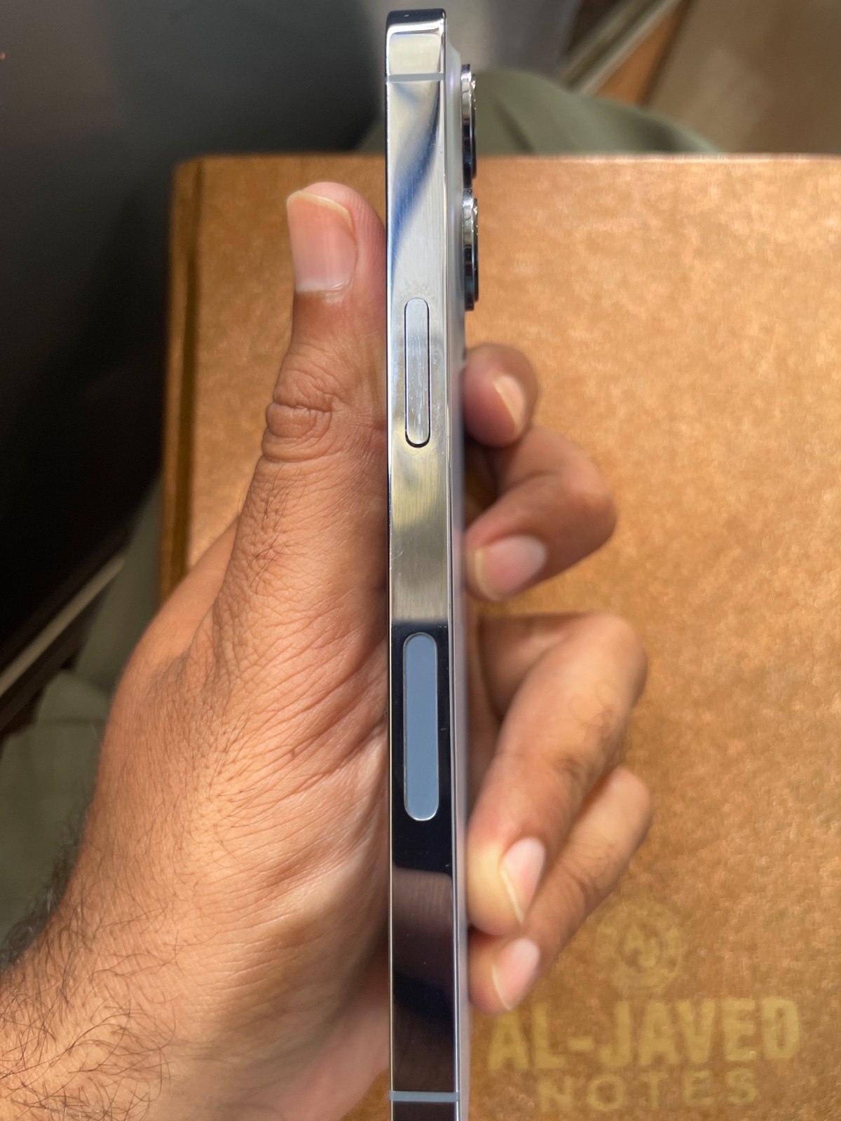 iPhone 13 Pro · 256GB - photo 2