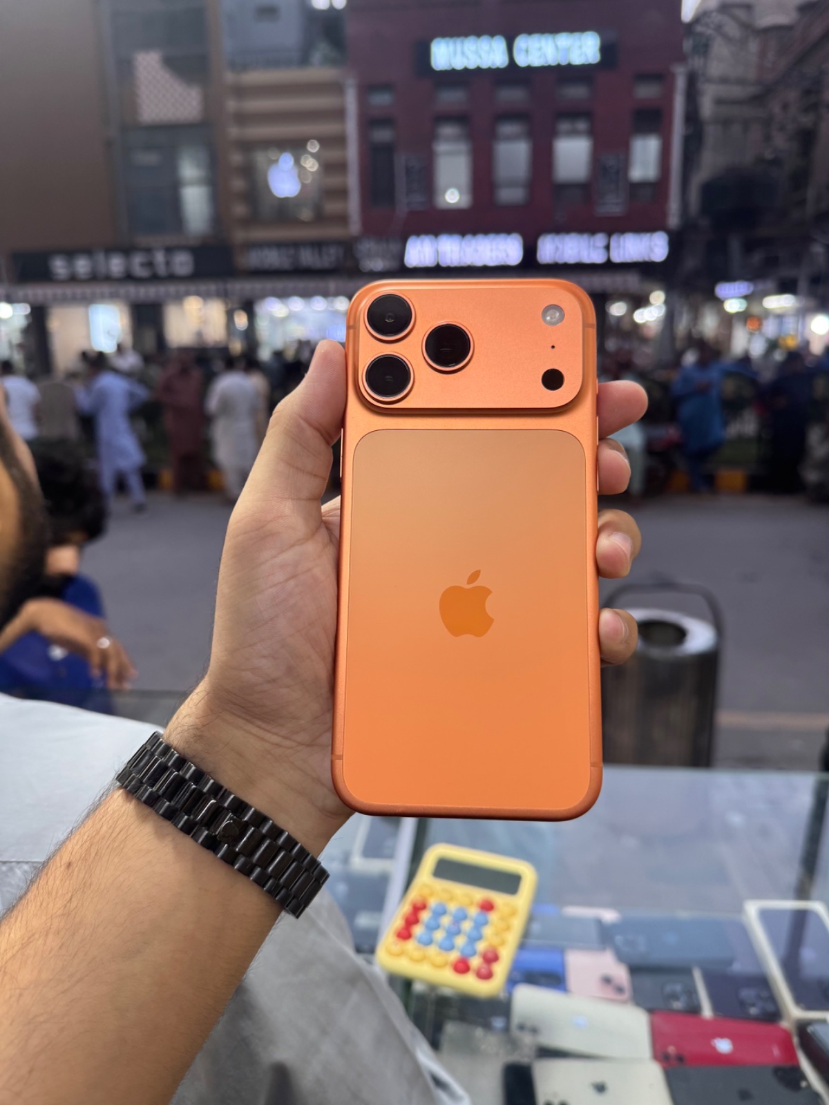 iPhone 17 Pro Max · 256GB - photo 1