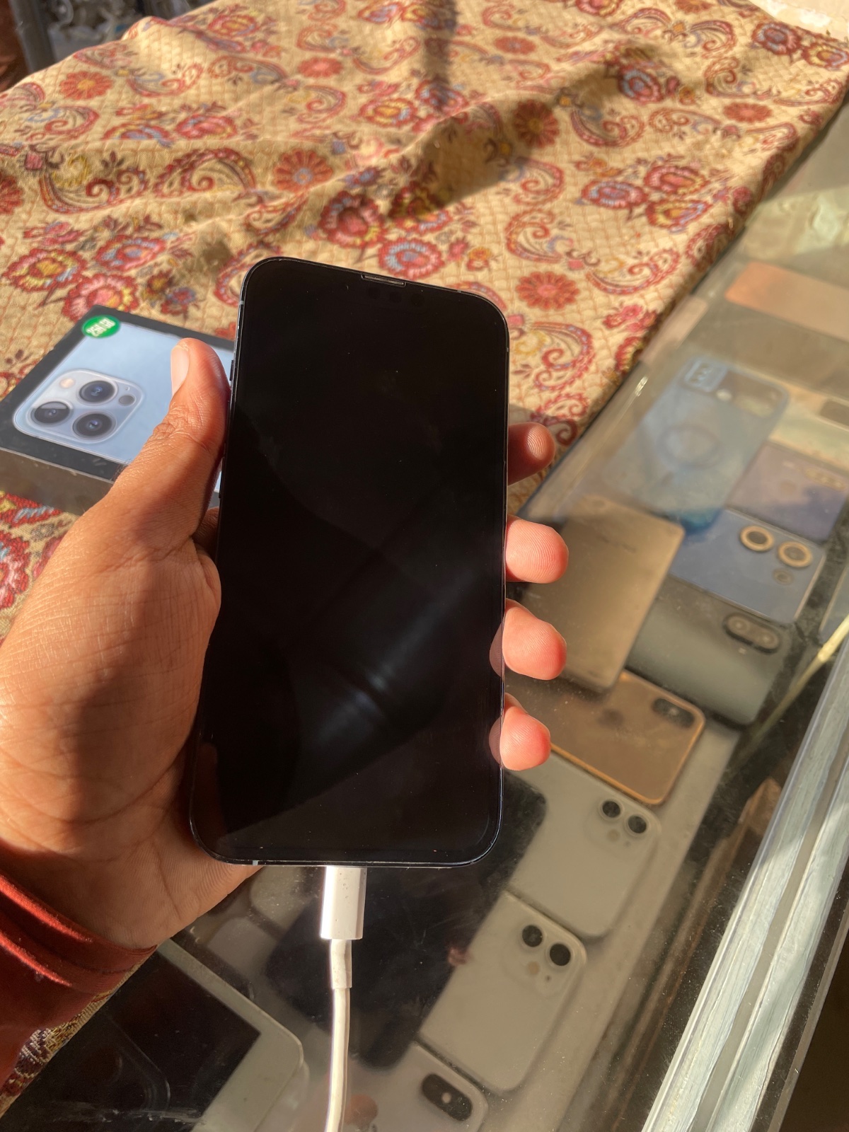iPhone 13 Pro · 256GB - photo 2
