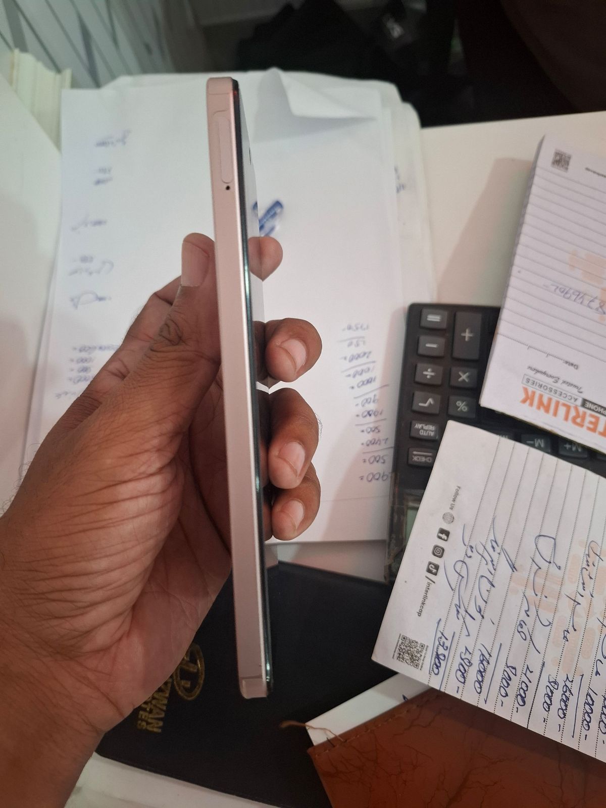 Realme C75x · 8GB / 128GB - photo 4