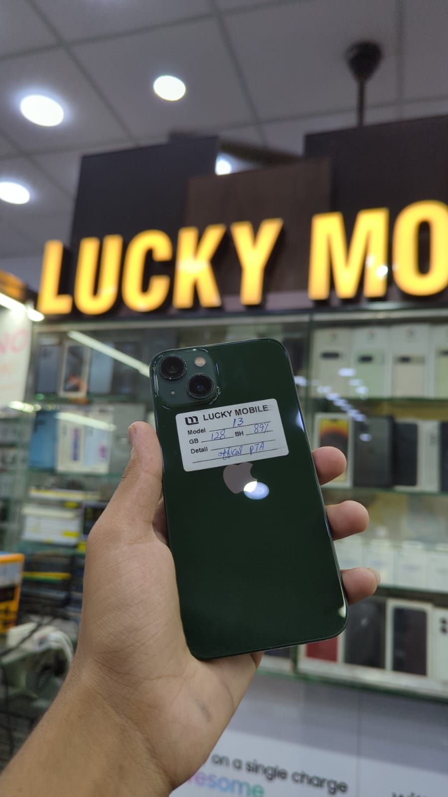 iPhone 13 · 128GB - photo 1