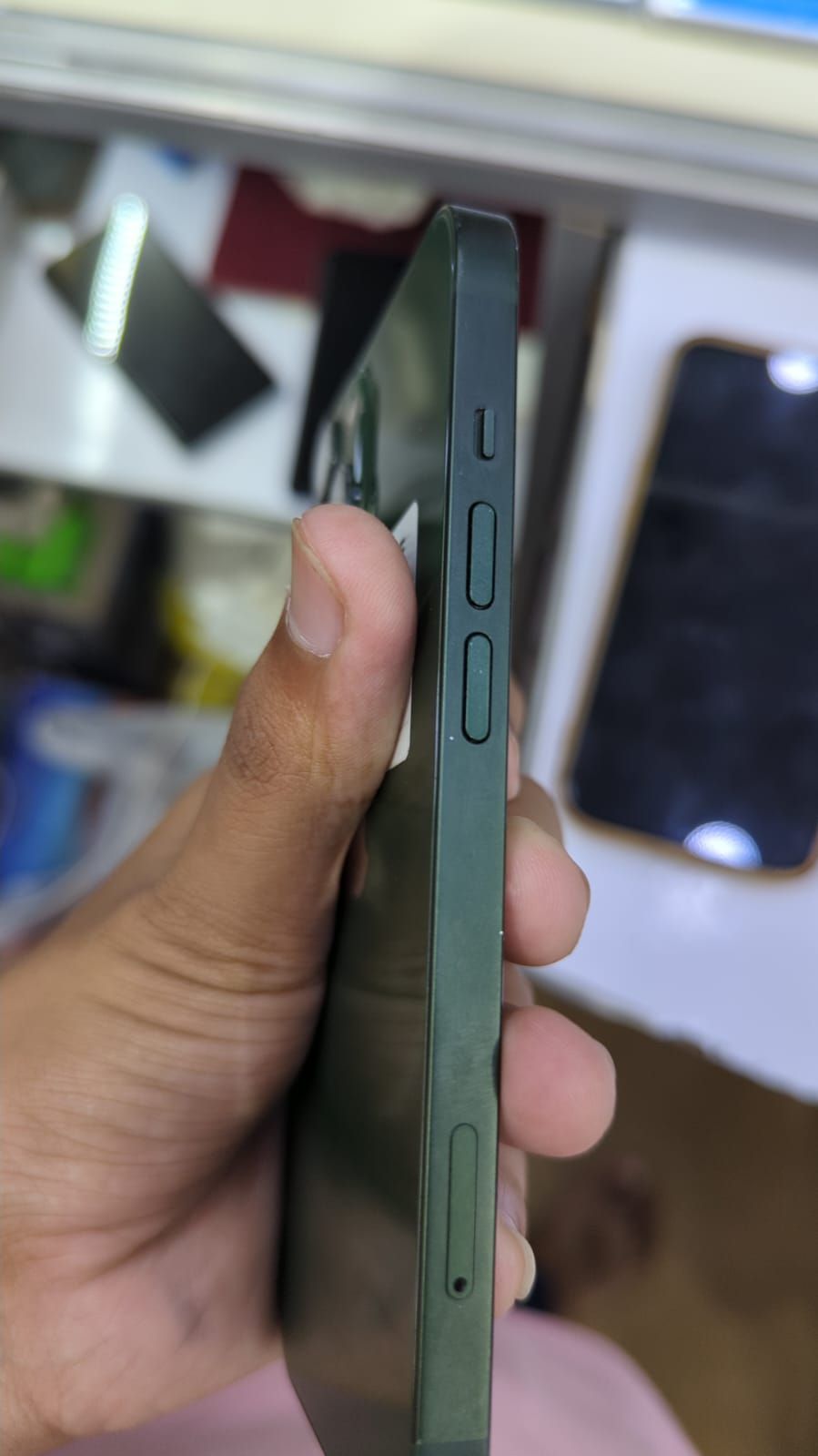 iPhone 13 · 128GB - photo 5