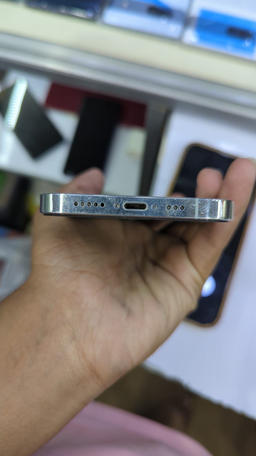 iPhone 12 Pro · 256GB - photo 4