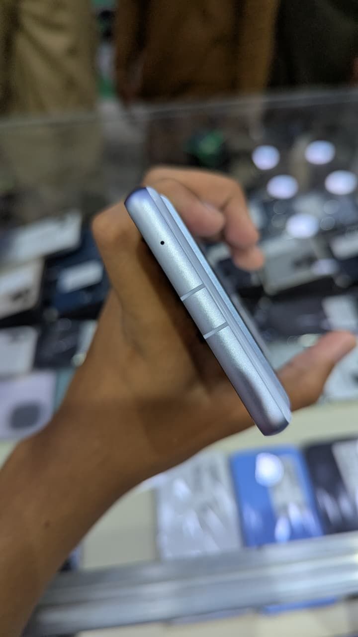 Pixel 7a · 8GB / 128GB - photo 5