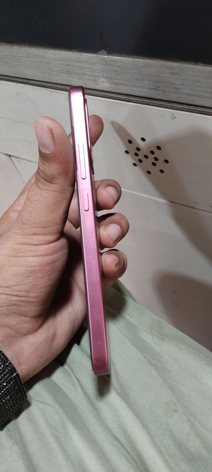 Oppo A6 Pro · 8GB / 256GB - photo 2