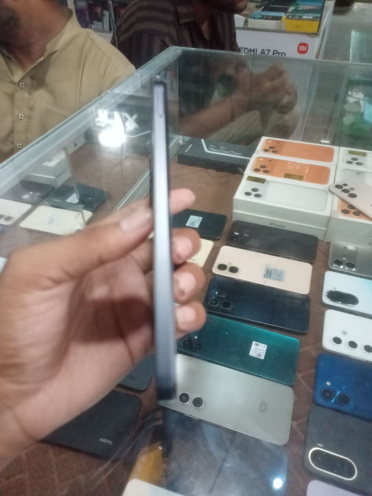 Realme Note 70 · 4GB / 128GB - photo 3