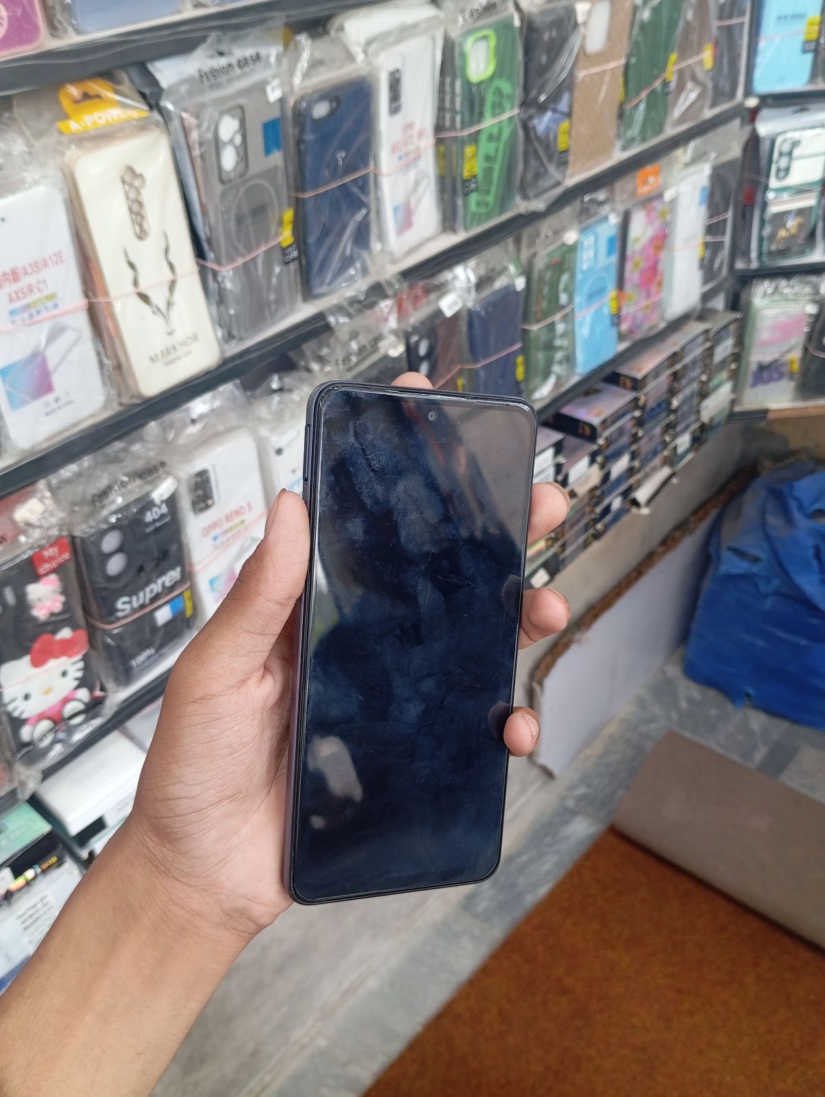Realme C75x · 6GB / 128GB - photo 3