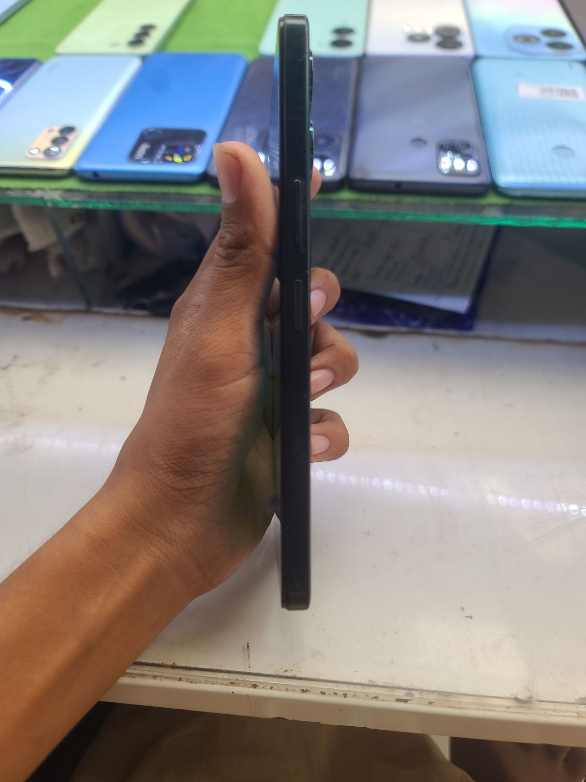 Vivo Y04 · 4GB / 128GB - photo 3