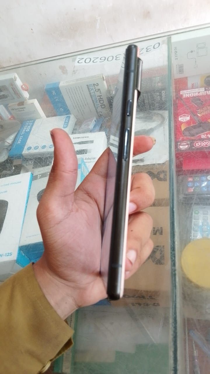 Pixel 6 · 8GB / 256GB - photo 3