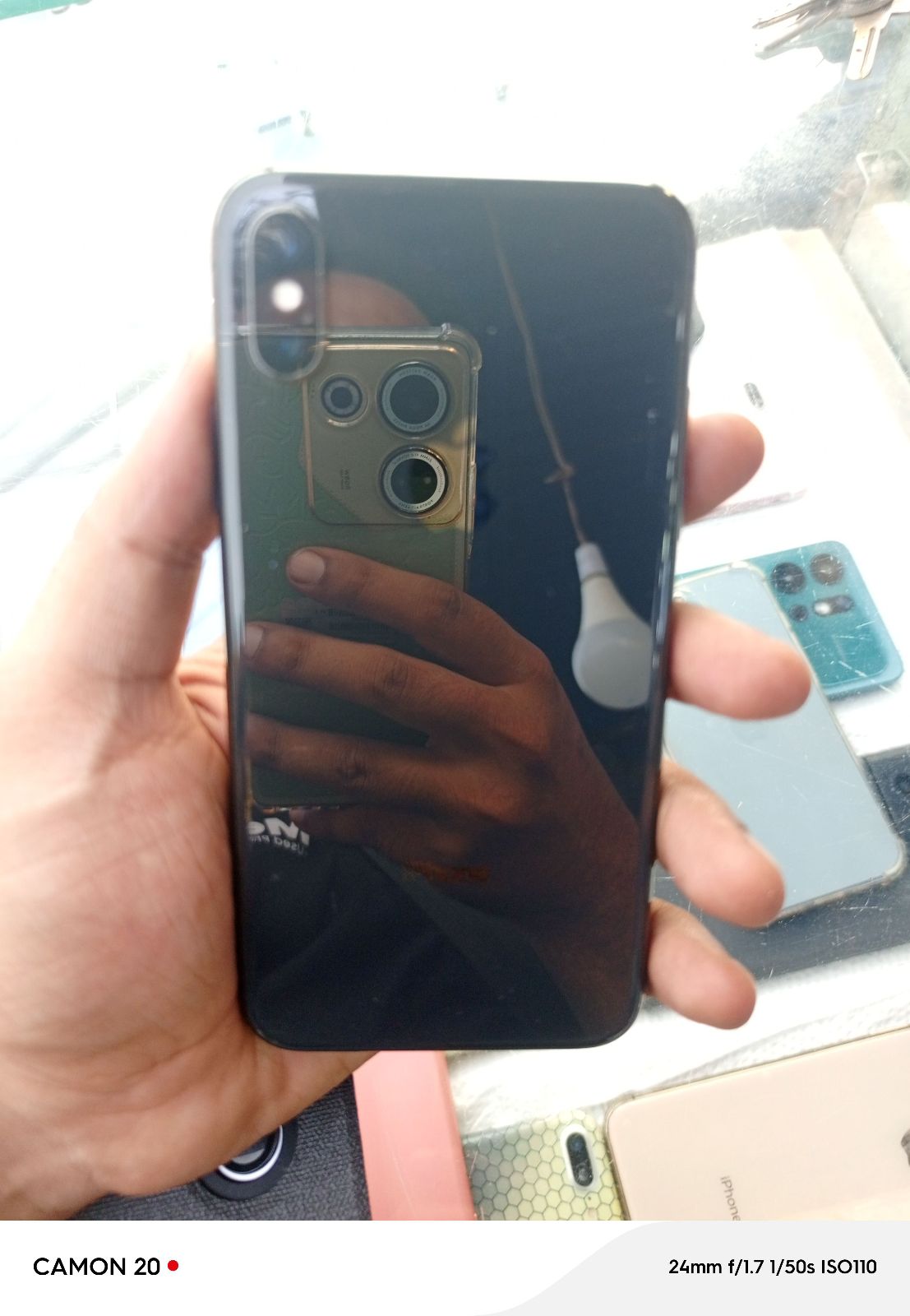 iPhone X · 256GB - photo 1