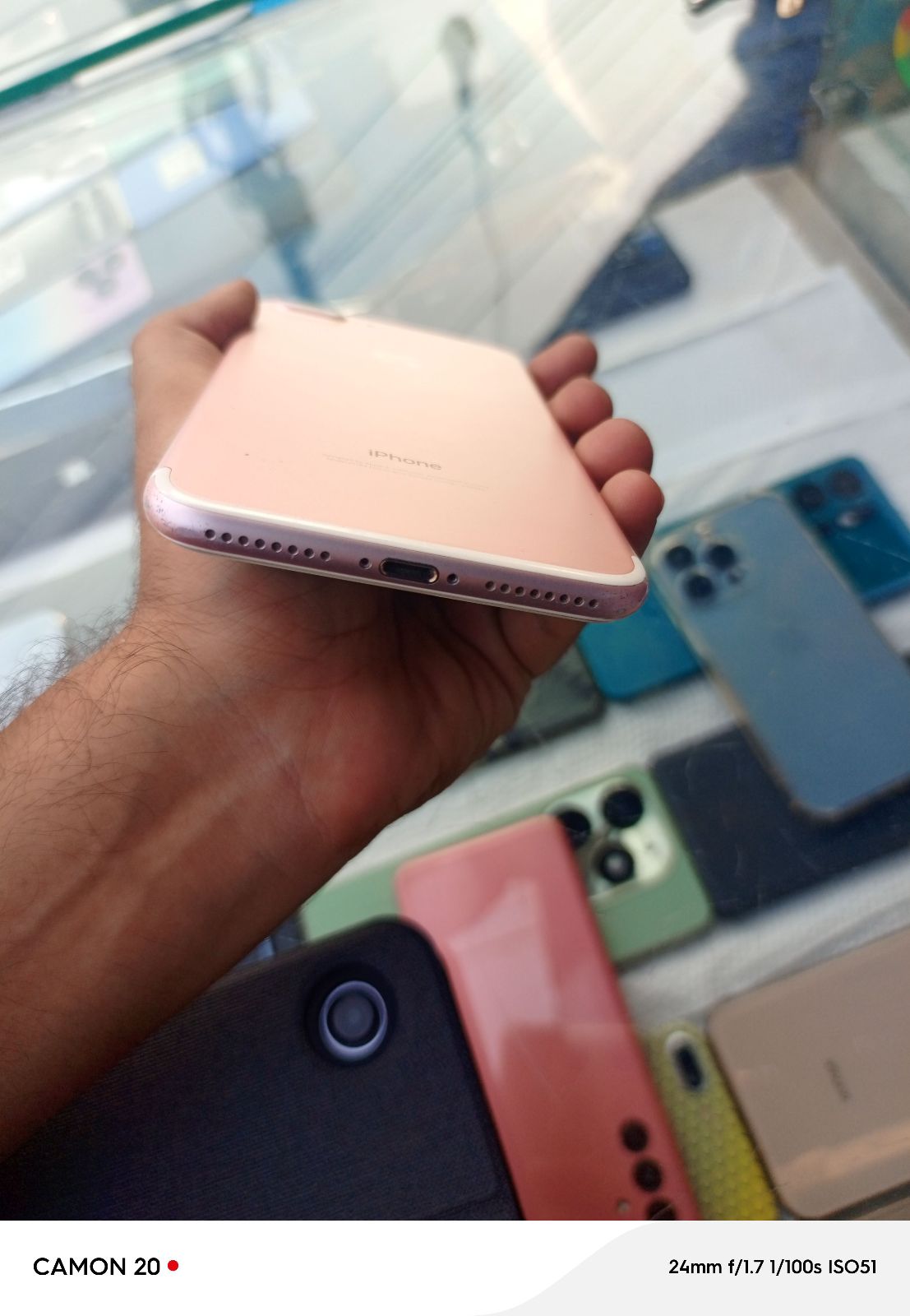 iPhone 7 Plus · 128GB - photo 4