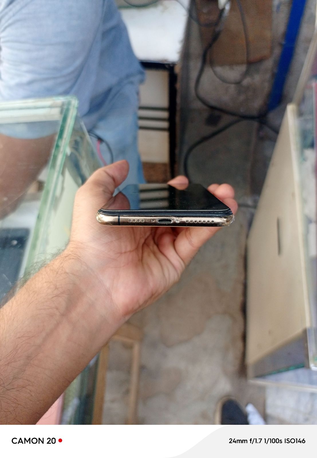 iPhone XS Max · 512GB - photo 5