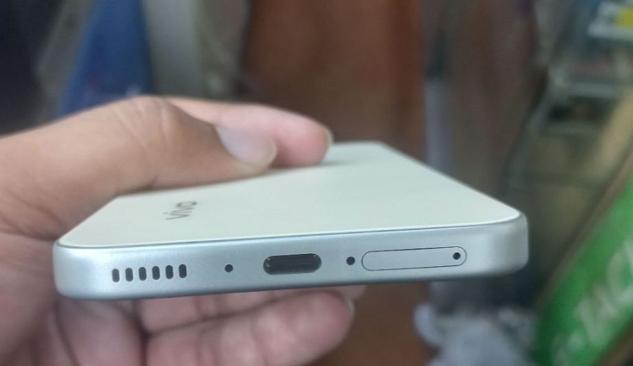 Vivo Y500 · 8GB / 256GB - photo 2